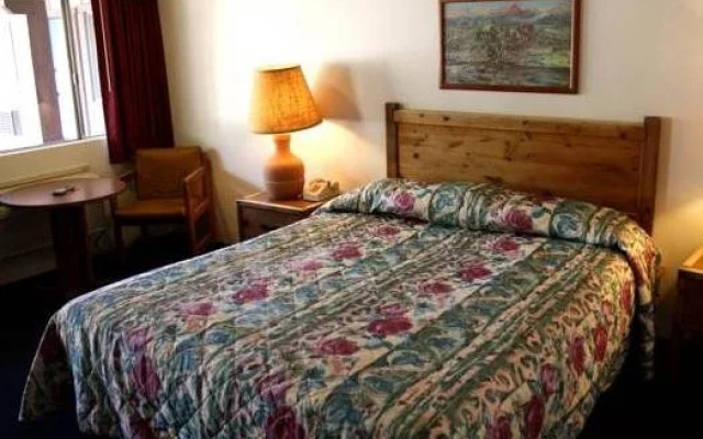 Cambridge Inn Motor Lodge