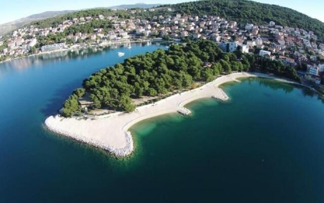 Apartments Davorka - 50m to the sea