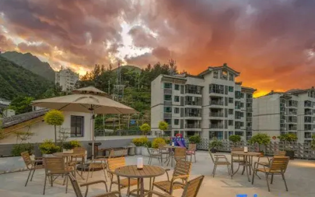 Yan Qi courtyard light luxury residential quarters