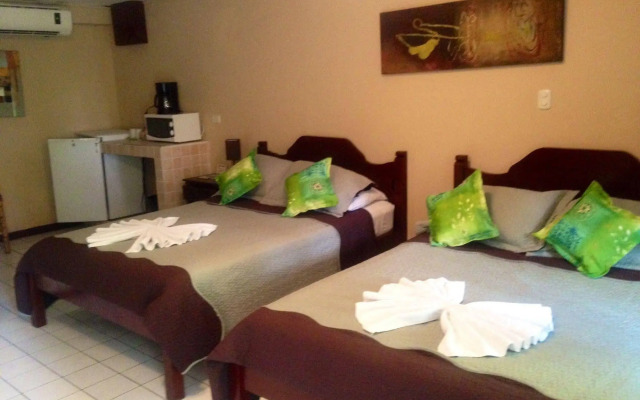 Hotel Mango Mar