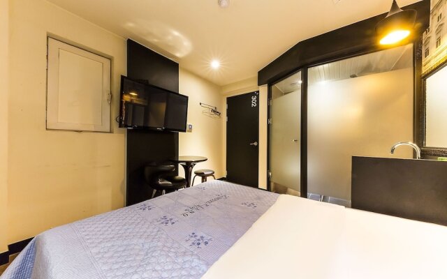 Seongbuk (Bomun-Dong) Piano