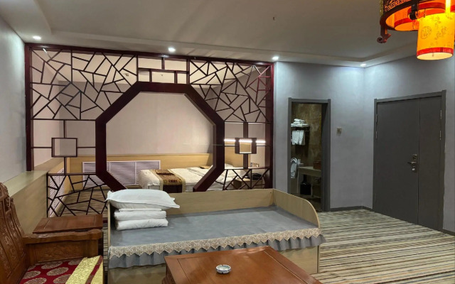 Huolin Gol Qianlong Hotel