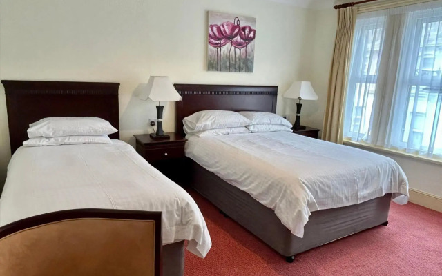 Sandringham Hotel