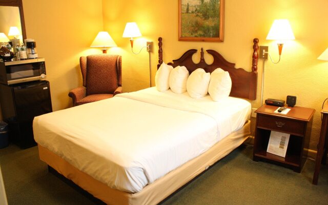 Senator Inn & Spa