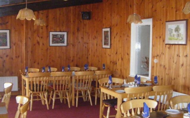 Mountshannon Hotel