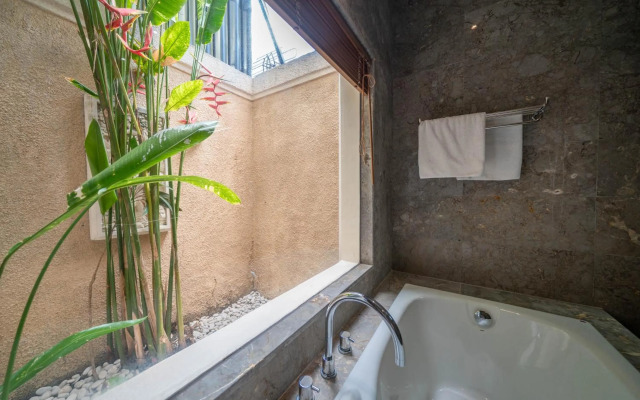 Villa Seacluded 1 - 3BR Villa in Central Seminyak - Large Pool