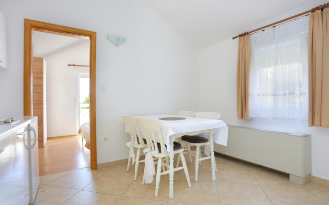 Apartment Lias - with restaurant: A5 prvi kat Rogoznica, Riviera Sibenik