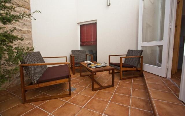 Deluxe Villa Apartment