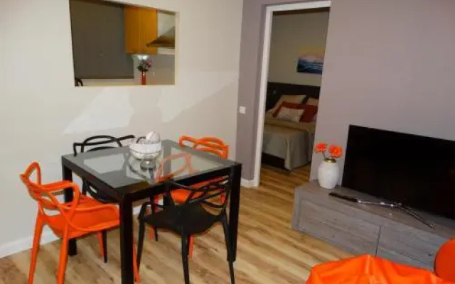 Feel at Sants Apartments