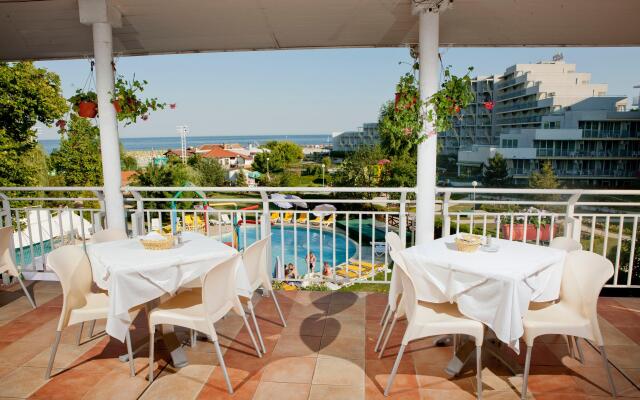 Hotel Sandy Beach