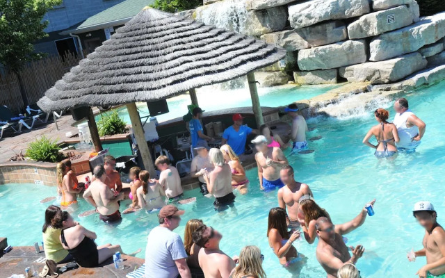 Put in Bay Victory Station Hotel