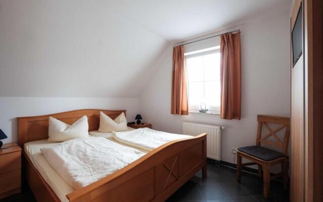 Bernstein-Fewos ca 15 Gehminuten zum Ostseestrand