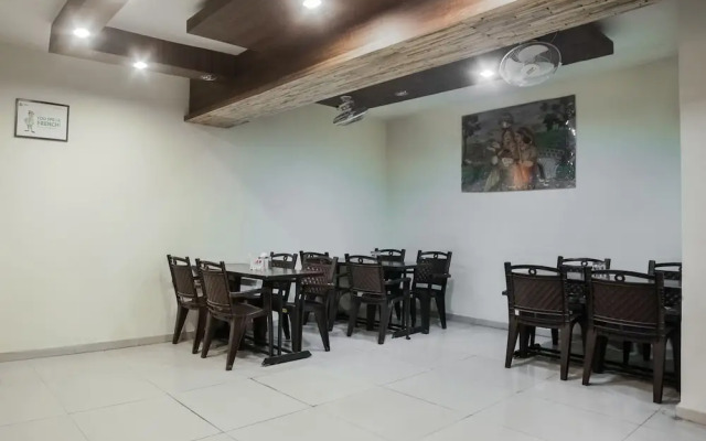 OYO 28783 Hotel Vaishali