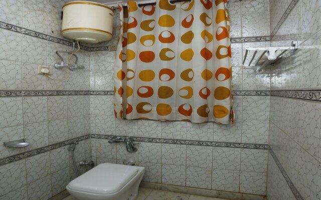 OYO 7135 Hotel Blue Sapphire