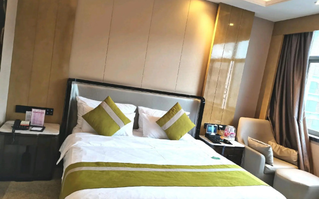 Sweet Fruit Charm International Hotel (Foshan West Station Shati Airport Store)