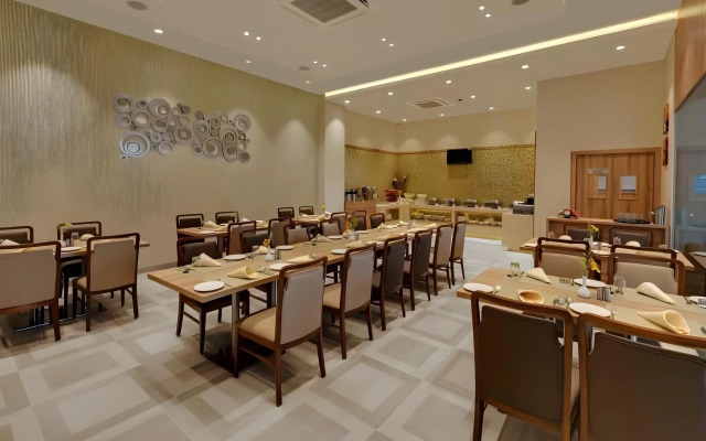 Click Hotel Junagadh