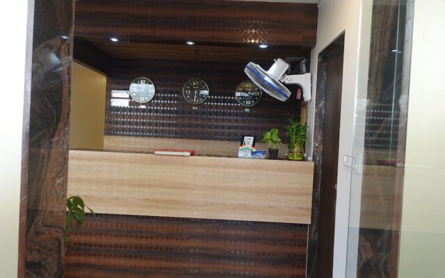 Hotel Wind Flower Regency - Near Kokilaben Hospital