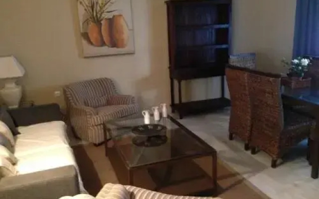 Quartos City Apartments Carmona