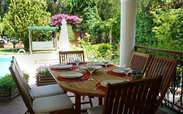 Villa Dolphin