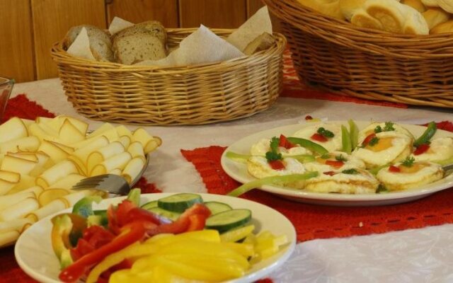 Hotel Maxov