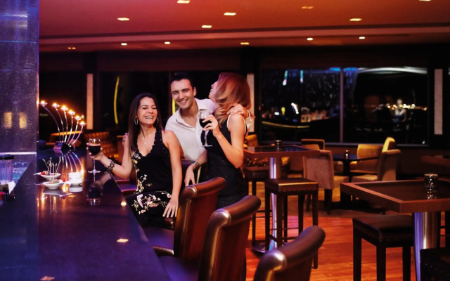 Mövenpick Hotel Izmir
