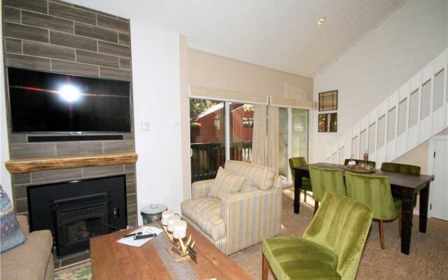 Mountain Shadows #D12 - 3 Br Townhouse