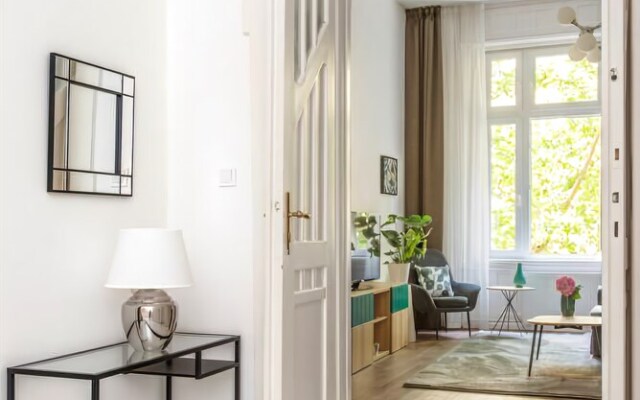 Luxury Home Plus