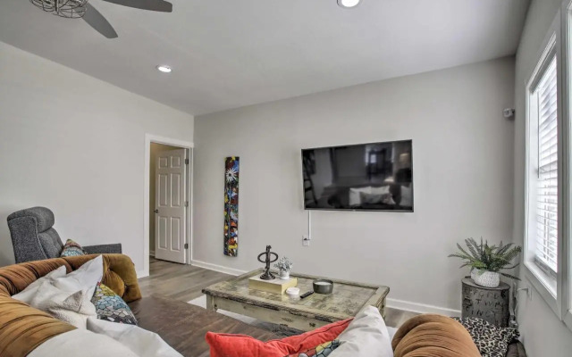 Pet-friendly Cottage, 3 Blocks to Main St!