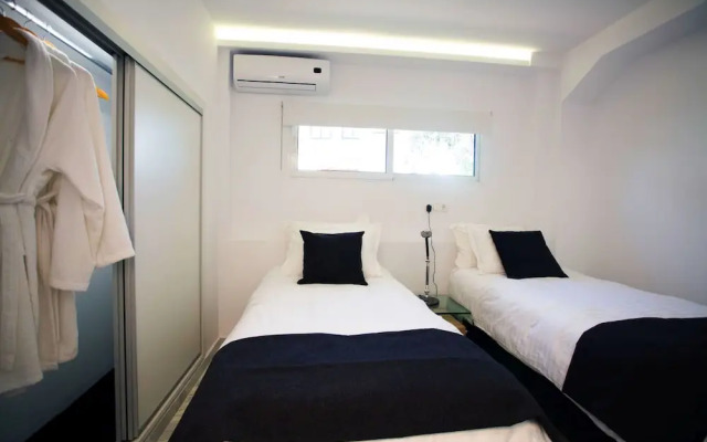 Salonikiou Beach Luxury Residences
