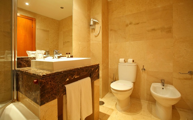 Topazio Vibe Beach Hotel & Apartments - Adults Friendly
