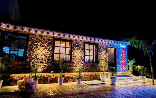 Theharav Resort