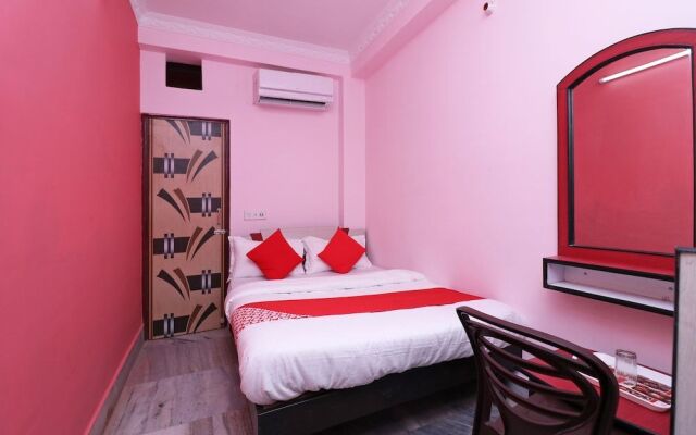 OYO 30975 Karunamoyee Guest House