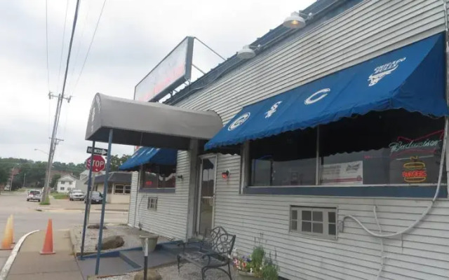 Twin Bridges Motor Inn