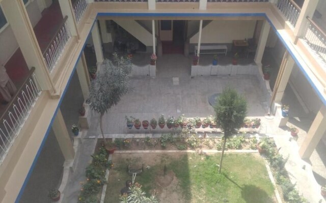 Zulfiqar Hotel