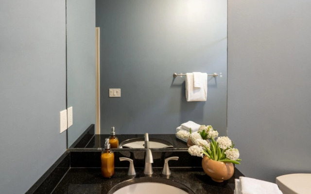 Matthew Blvd - Marina