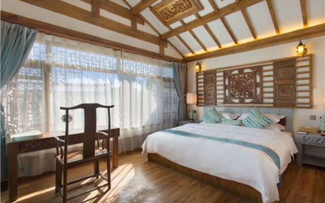 Floral Hotel Lijiang QianlizoudanjiYunju