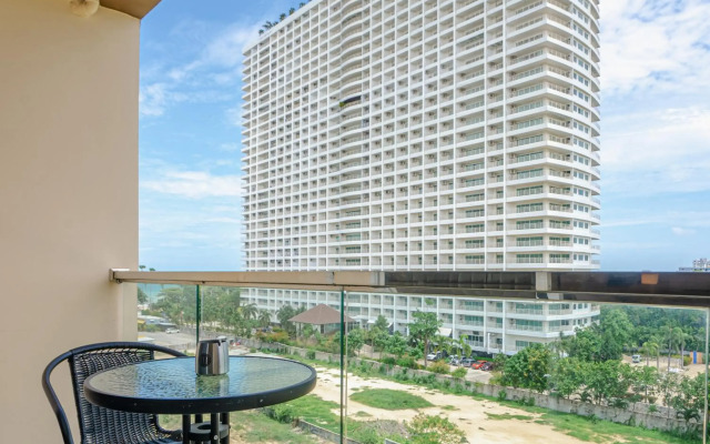 Ht9 Hotel
