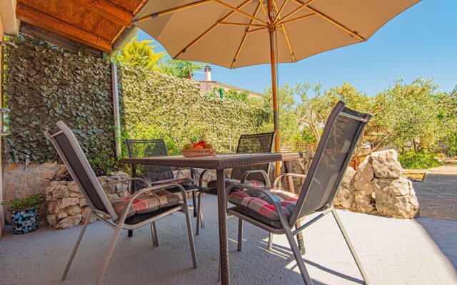 Awesome Apartment in Brodarica With Wifi and 1 Bedrooms