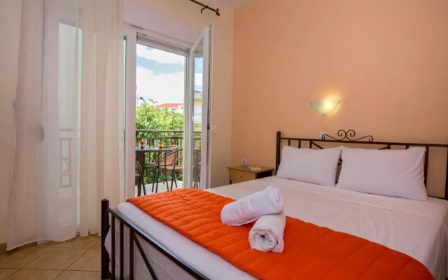 Famelia Studios Lampiris