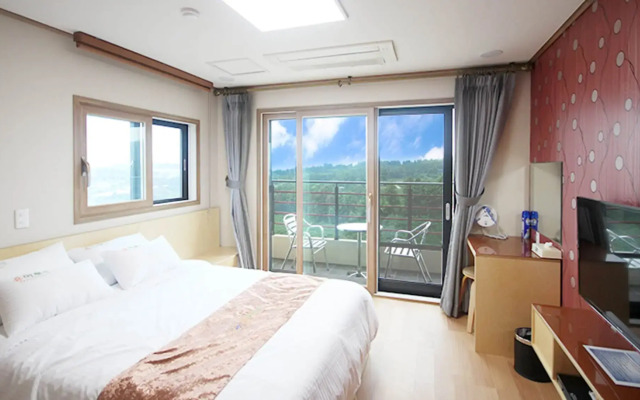 Jeju Bunker Hotel & Resort