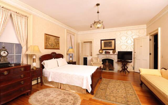 The old Court bed and Breakfast