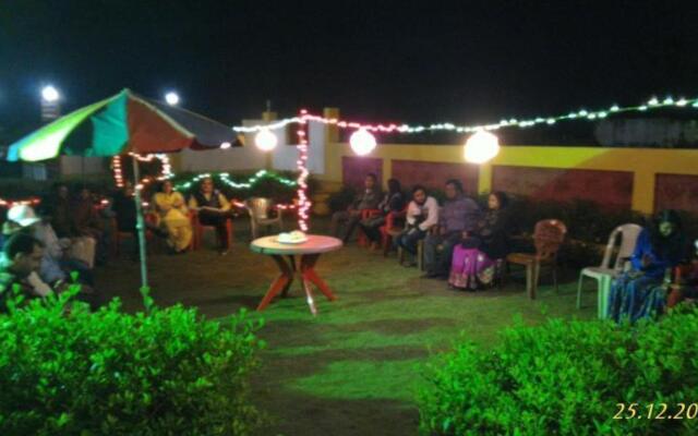 Hotel Golden Dust Puri