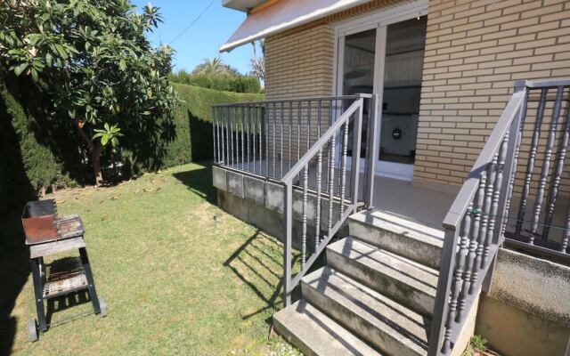 Casa Vista a la Piscina Para 8 Personas en Cambrils