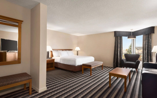 Baymont Inn by Wyndham Farmington