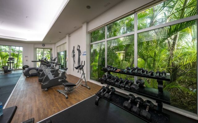 Stunning Ocean Front By Condo Boutique