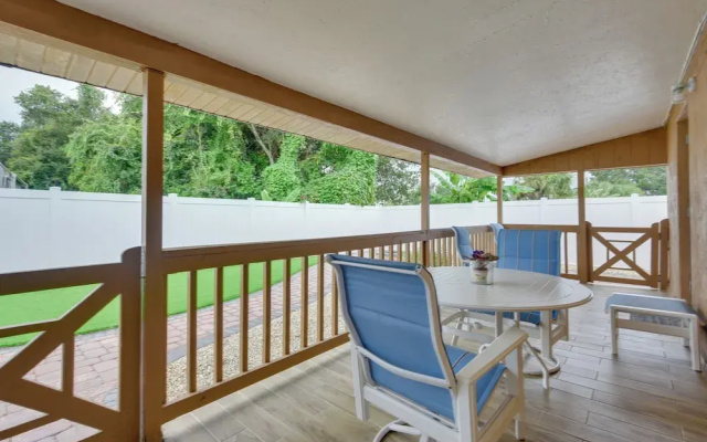 10 Mi to Coquina Beach: Spacious Bradenton Duplex
