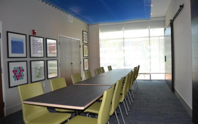 Holiday Inn Express & Suites Goodlettsville N - Nashville by IHG