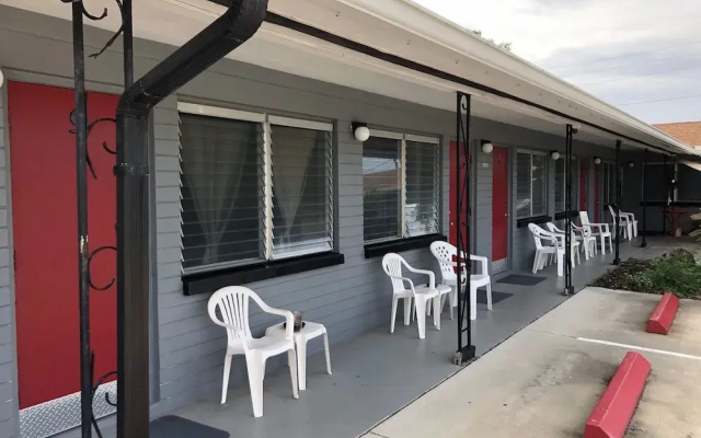 The Scoot Inn