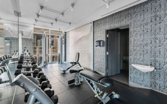 Mövenpick Suites - Downtown Toronto