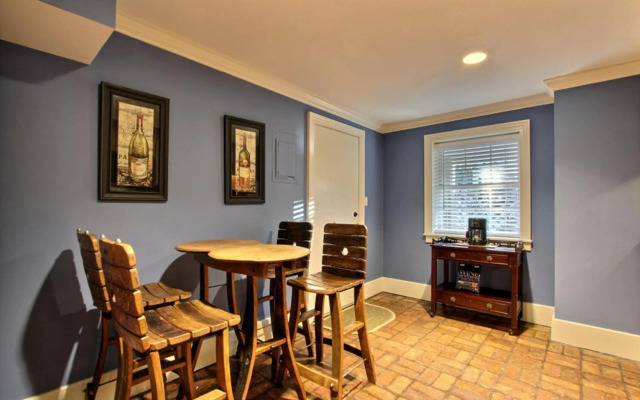 Bird Baldwin Magnolia Suite